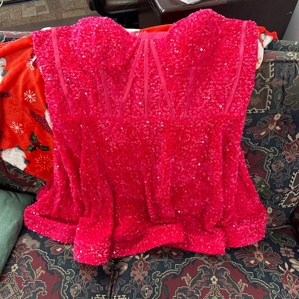 pink dress
